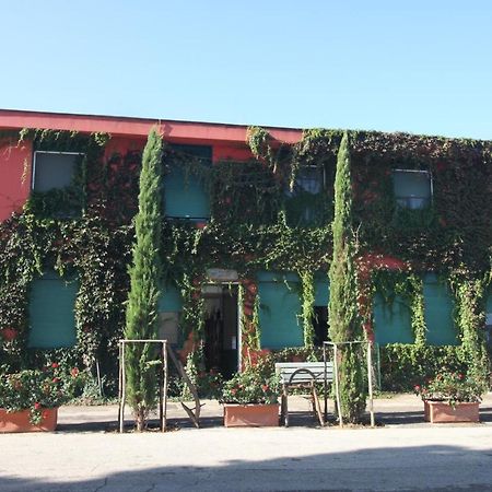 Dimora Risveglio Hotel Brindisi Bagian luar foto